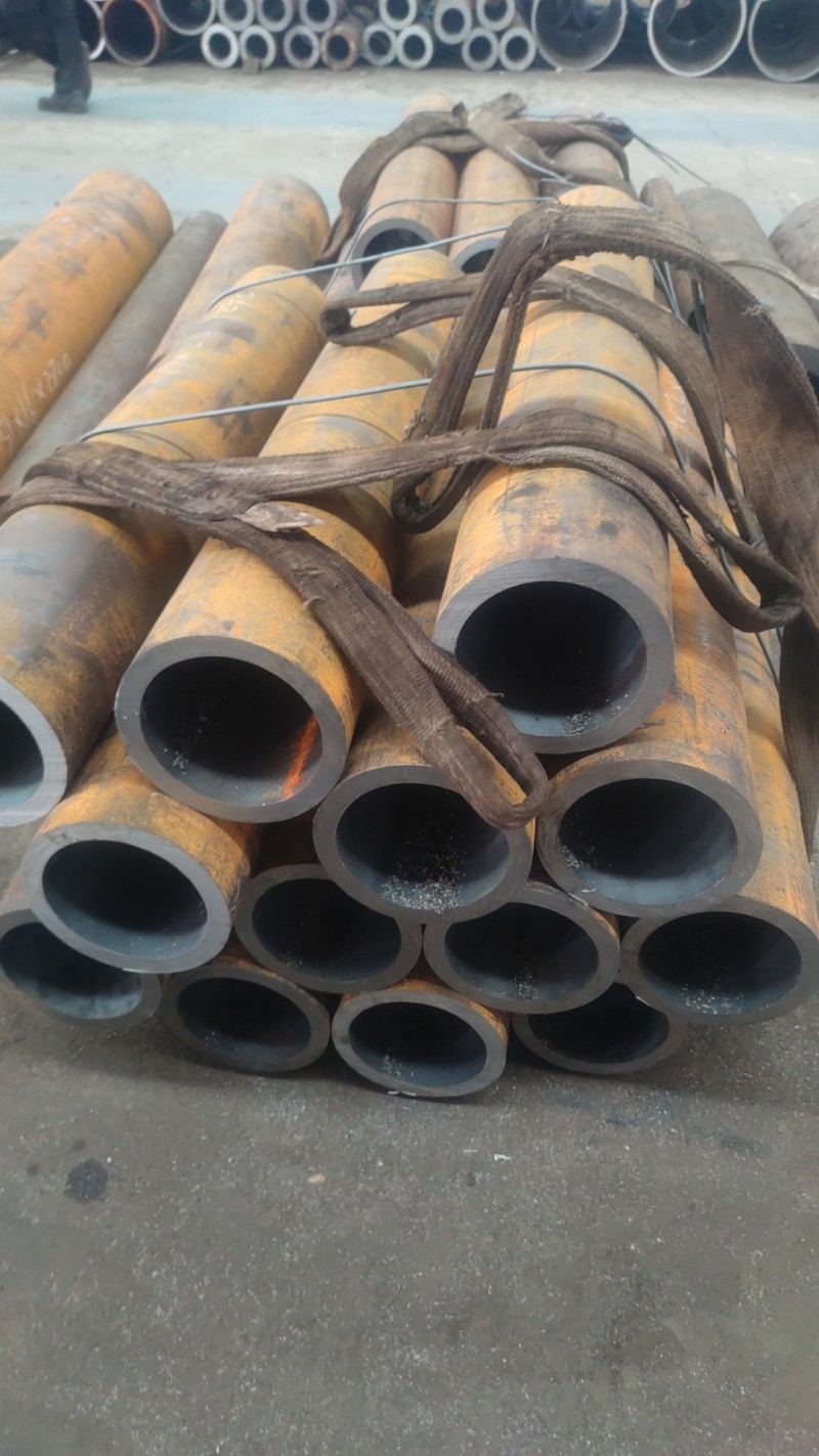 新县新县新县15CrMoG无缝钢管切割